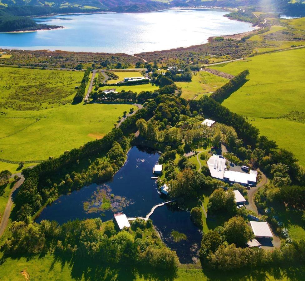The Lakes - Kai Iwi Lakes Exclusive Retreat Kaihu Extérieur photo
