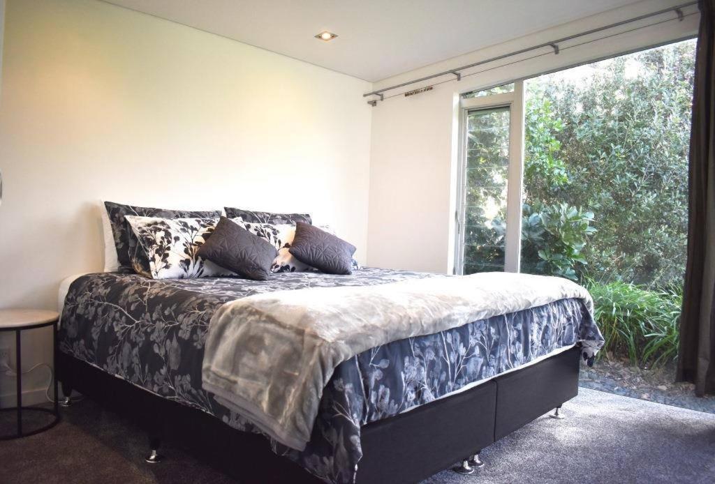 The Lakes - Kai Iwi Lakes Exclusive Retreat Kaihu Extérieur photo