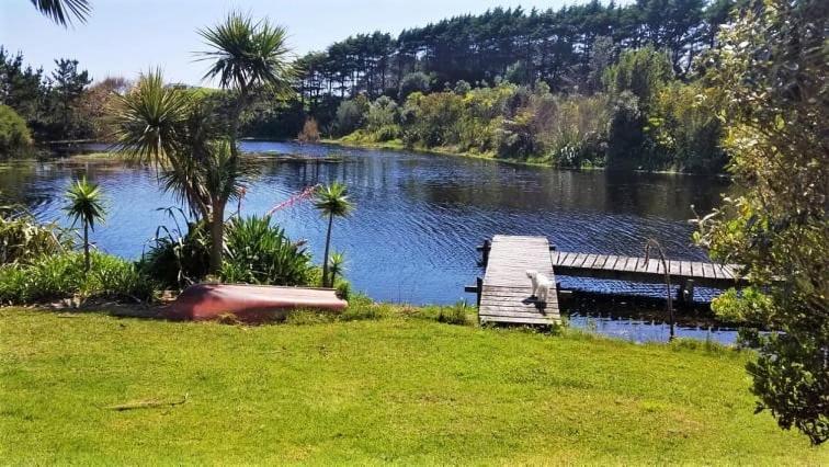 The Lakes - Kai Iwi Lakes Exclusive Retreat Kaihu Extérieur photo